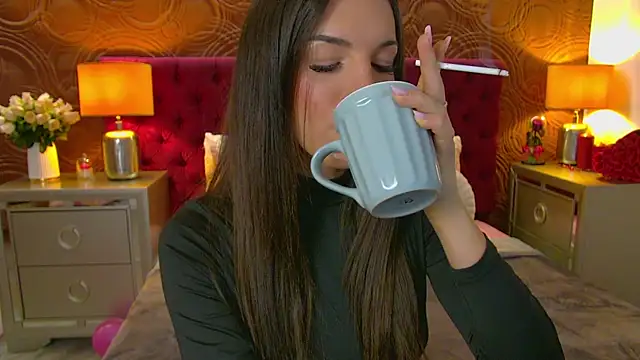 IrisMonn online show from April 6, 2026, 4:46 am