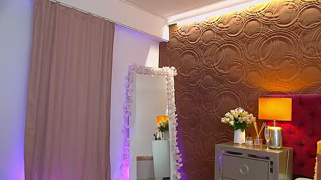 IrisMonn online show from October 18, 2025, 5:20 am