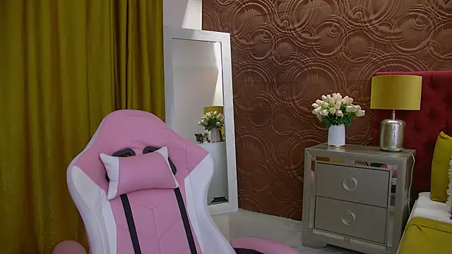 IrisMonn online show from February 7, 2025, 5:52 am