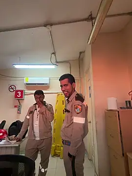 EnriquePersian197 online show from February 21, 2026, 12:12 am