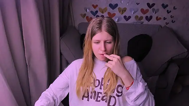 Snapshot of kirraa_ chatting on February 15, 2025, 7:50 pm kirraa  online show from February 15, 2025, 7:50 pm