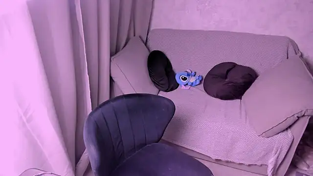 Snapshot of kirraa_ chatting on February 23, 2025, 7:49 pm kirraa  online show from February 23, 2025, 7:49 pm