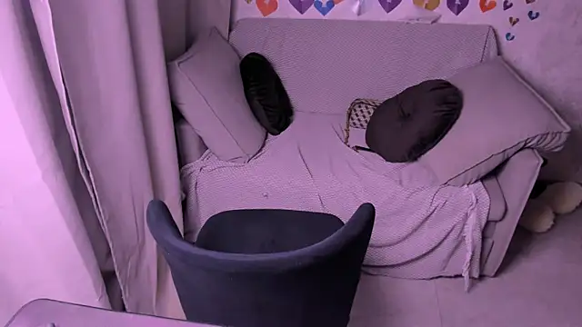 Snapshot of kirraa_ chatting on February 14, 2025, 10:14 pm kirraa  online show from February 14, 2025, 10:14 pm