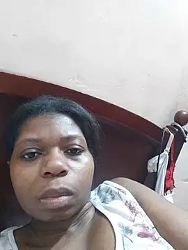 Snapshot of chocolatesexi2 chatting on February 6, 2025, 12:15 pm chocolatesexi2 online show from February 6, 2025, 12:15 pm