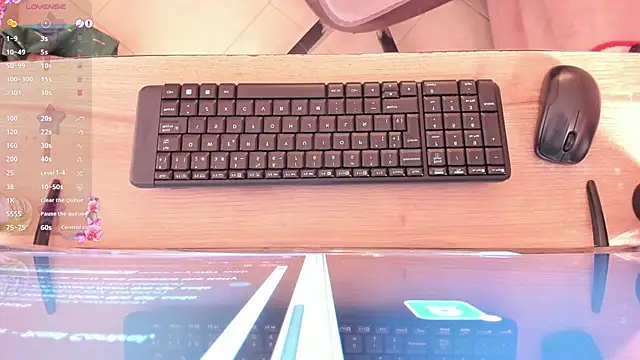 Snapshot of marien_thomson_ chatting on March 14, 2026, 1:00 am marien thomson online show from March 14, 2026, 1:00 am