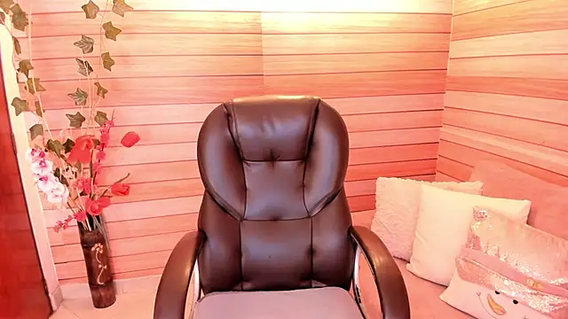 Snapshot of marien_thomson_ chatting on November 21, 2025, 1:59 am marien thomson online show from November 21, 2025, 1:59 am