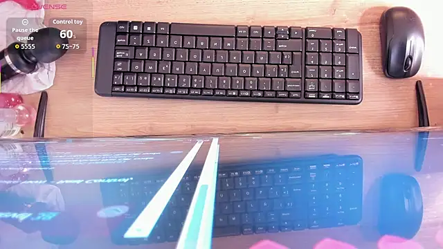 Snapshot of marien_thomson_ chatting on February 5, 2026, 1:12 am marien thomson online show from February 5, 2026, 1:12 am