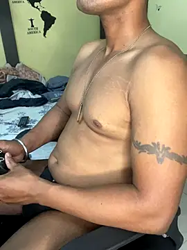 Snapshot of loveboyrp chatting on September 12, 2025, 2:34 am loveboyrp online show from September 12, 2025, 2:34 am