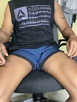 Snapshot of loveboyrp chatting on November 4, 2025, 3:10 am loveboyrp online show from November 4, 2025, 3:10 am