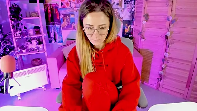 Snapshot of LadyIzabel chatting on January 30, 2025, 8:11 am LadyIzabel online show from January 30, 2025, 8:11 am