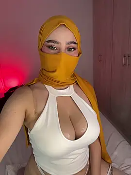 Snapshot of amaal_ chatting on January 7, 2026, 8:25 pm amaal online show from January 7, 2026, 8:25 pm