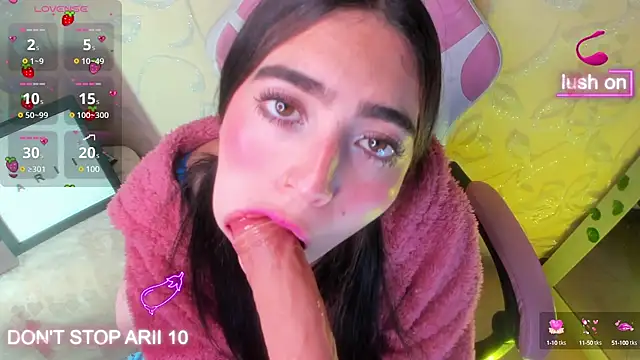 Snapshot of Arii_vega_ chatting on March 7, 2025, 11:49 pm Arii vega online show from March 7, 2025, 11:49 pm