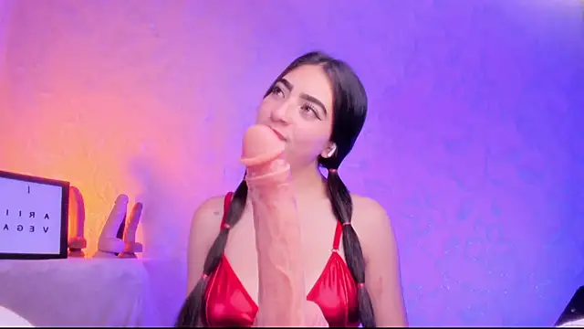 Snapshot of Arii_vega_ chatting on February 15, 2025, 4:36 am Arii vega online show from February 15, 2025, 4:36 am