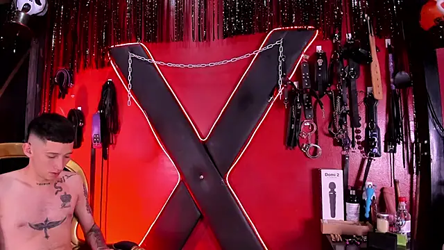 alexa n alex online show from November 26, 2025, 8:20 pm