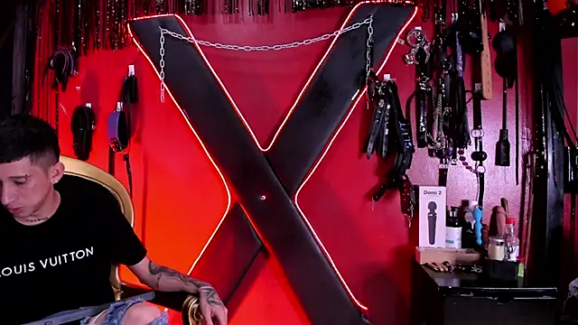 alexa n alex online show from November 21, 2025, 7:13 pm