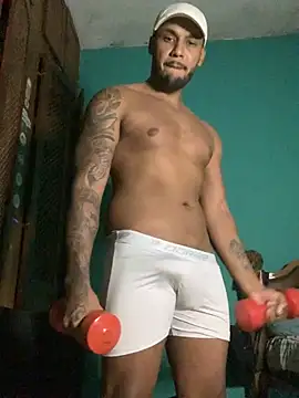 Snapshot of Pinocchiu chatting on December 12, 2024, 2:26 am Pinocchiu online show from December 12, 2024, 2:26 am