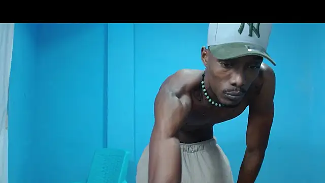 Snapshot of Darick_brown chatting on December 14, 2025, 7:25 am Darick brown online show from December 14, 2025, 7:25 am