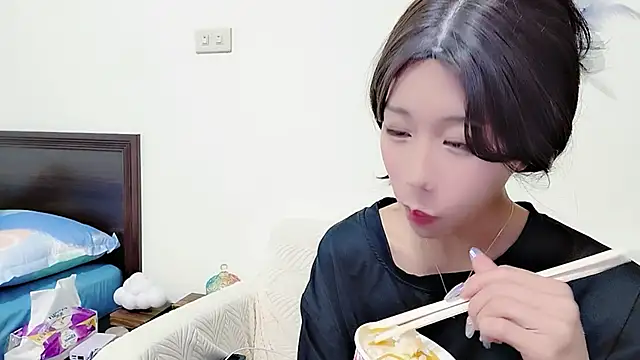 Fine-sand online show from October 9, 2025, 2:39 pm