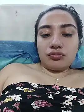 Hellen Alex online show from December 17, 2025, 2:55 pm