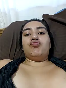 Hellen Alex online show from October 2, 2025, 2:42 pm