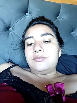 Hellen Alex online show from October 15, 2025, 1:52 pm