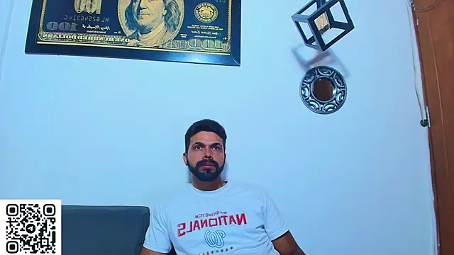Snapshot of max_ashley_mds chatting on May 27, 2026, 1:29 pm max ashley mds online show from May 27, 2026, 1:29 pm