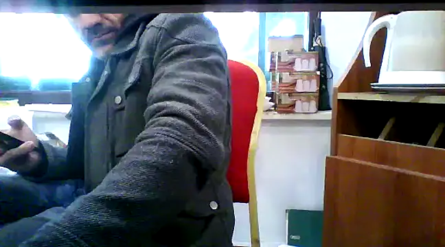 Snapshot of okan3456ok chatting on February 6, 2025, 11:09 am okan3456ok online show from February 6, 2025, 11:09 am