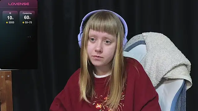 Snapshot of June_shy0 chatting on February 19, 2026, 7:05 am June shy0 online show from February 19, 2026, 7:05 am