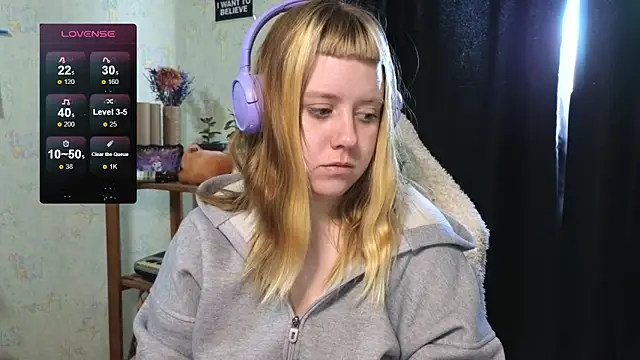 June shy0 online show from October 12, 2025, 7:10 am