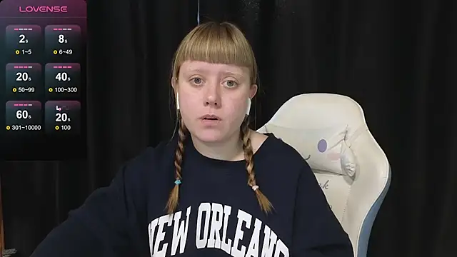 June shy0 online show from March 28, 2026, 8:04 am