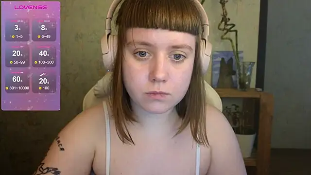 June shy0 online show from February 1, 2025, 7:47 am