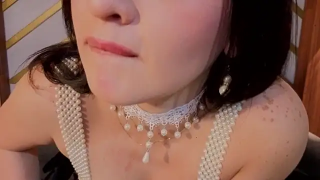 Snapshot of Emma_gatess chatting on November 15, 2025, 12:31 pm Emma gatess online show from November 15, 2025, 12:31 pm