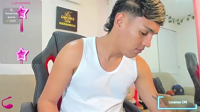 ryan carter08 online show from November 15, 2025, 3:10 am