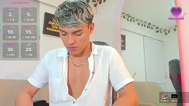 ryan carter08 online show from September 21, 2025, 2:06 am