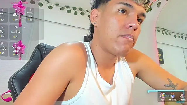 ryan carter08 online show from November 28, 2025, 3:28 am