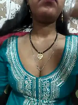 Snapshot of Sharmila-Singh chatting on February 19, 2026, 8:11 am Sharmila-Singh online show from February 19, 2026, 8:11 am