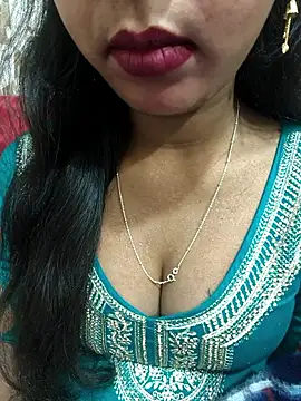 Snapshot of Sharmila-Singh chatting on January 14, 2026, 7:56 am Sharmila-Singh online show from January 14, 2026, 7:56 am