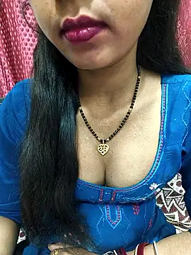 Snapshot of Sharmila-Singh chatting on December 17, 2025, 6:24 pm Sharmila-Singh online show from December 17, 2025, 6:24 pm