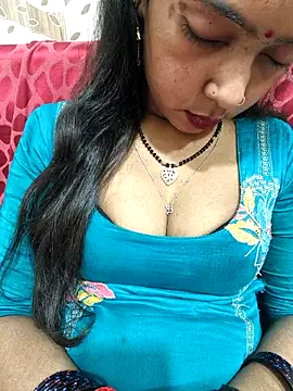 Snapshot of Sharmila-Singh chatting on February 20, 2026, 6:32 pm Sharmila-Singh online show from February 20, 2026, 6:32 pm