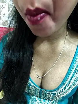 Snapshot of Sharmila-Singh chatting on January 11, 2026, 5:31 pm Sharmila-Singh online show from January 11, 2026, 5:31 pm