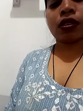 Snapshot of Queen_suman chatting on February 16, 2026, 4:11 am Queen suman online show from February 16, 2026, 4:11 am