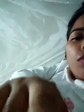 Snapshot of Queen_suman chatting on November 12, 2025, 3:38 pm Queen suman online show from November 12, 2025, 3:38 pm