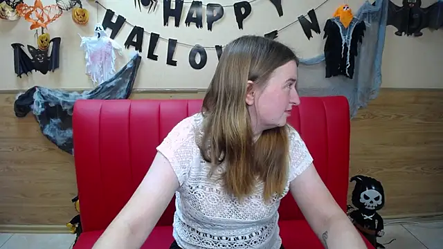 FreyaDak online show from November 10, 2025, 6:13 pm