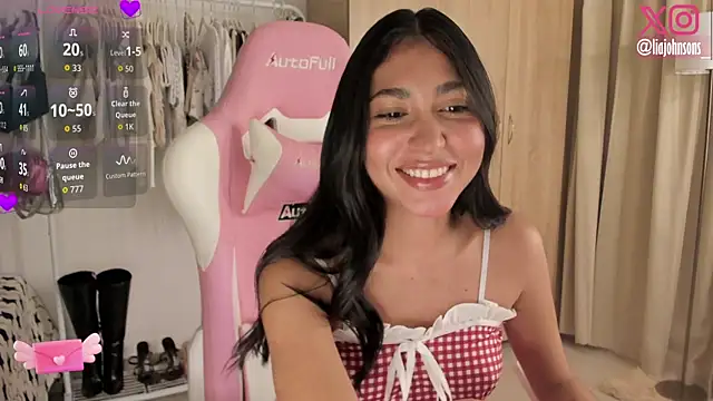 Snapshot of Sweetnaughtygirl_ chatting on November 7, 2025, 4:28 am Sweetnaughtygirl online show from November 7, 2025, 4:28 am