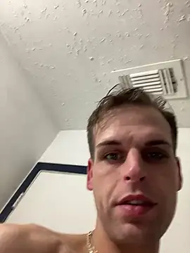 Snapshot of Dreagon79 chatting on December 25, 2024, 10:06 am Dreagon79 online show from December 25, 2024, 10:06 am