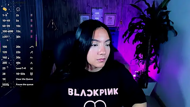 Snapshot of miichael_black chatting on October 3, 2025, 9:05 pm miichael black online show from October 3, 2025, 9:05 pm