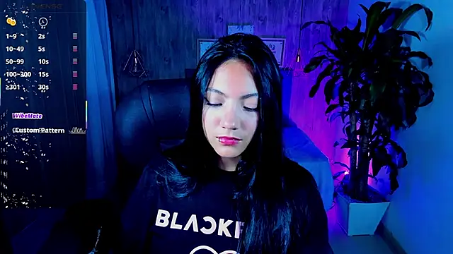 Snapshot of miichael_black chatting on September 18, 2025, 9:18 pm miichael black online show from September 18, 2025, 9:18 pm