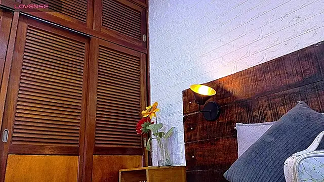 Snapshot of Celeste_sanz chatting on December 4, 2025, 10:58 am Celeste sanz online show from December 4, 2025, 10:58 am