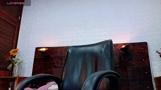 Snapshot of Celeste_sanz chatting on November 19, 2025, 10:59 am Celeste sanz online show from November 19, 2025, 10:59 am