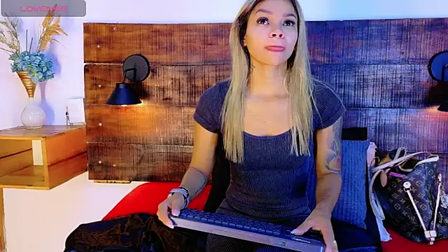 Snapshot of Celeste_sanz chatting on May 9, 2026, 10:51 am Celeste sanz online show from May 9, 2026, 10:51 am